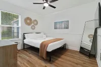 Gigi's Beach Getaway with Game Room, Smart TVs, WiFi, Beautiful Patio/Fire Pit