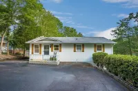 The Lake Haven Cottage on Lake Murray