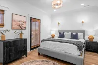 Brand new modern beach home with elevator, pool, marsh view, 2 min walk to beach