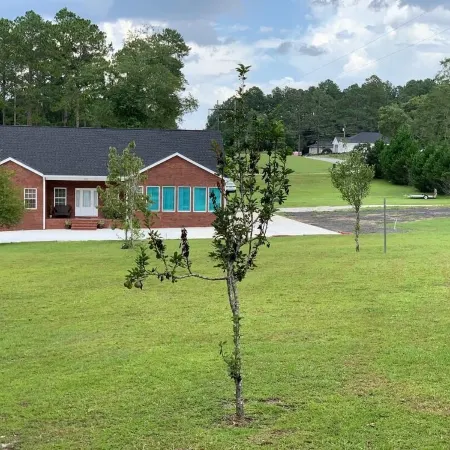 New,  charming, and spacious Troopers  Getaway/ 5 minutes to down town.