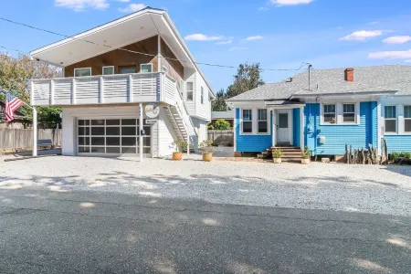 Cozy Modern Studio - Free Parking with Washer & Dryer Perfect for 1 or 2 People! Отели в г. Лафайетт