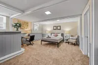 Cheerful Spacious Home near Lake Owasso