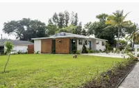 Mermaid's Cottage West Palm Beach —For People Who Love the Water!