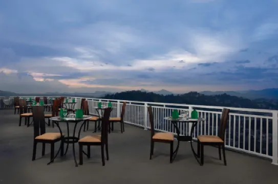 Hill Paradise Hanthana