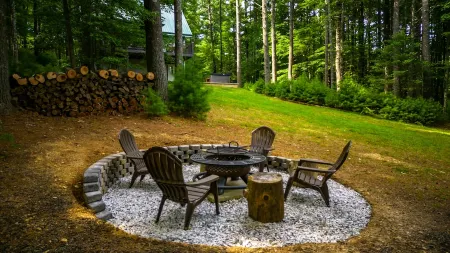 Perfect Cabin in the Woods! Hot Tub, Fire Pit, WI-FI, Central A/C
