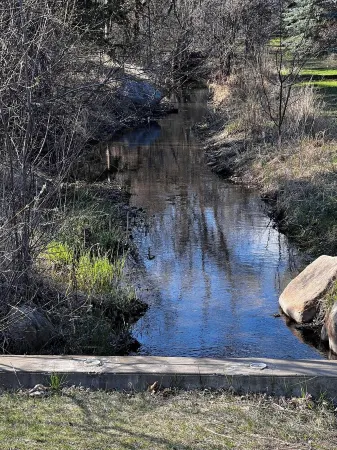 Newly remodeled cottage in the heart of Crosby near restaurants and biking trail