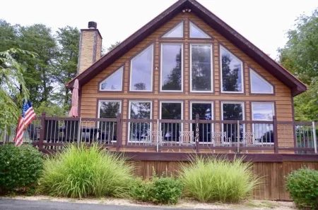 Harbor Springs, Lake Cumberland Cabin