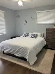 Niantic Bay & Play House