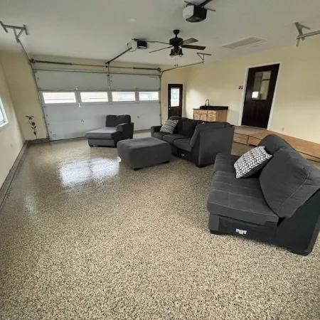 Rusty’s Getaway is a rustic/modern handicap accessible, family friendly space.