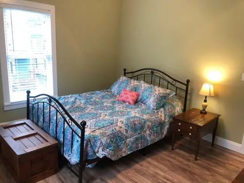 1st Class Rentals -  3 Bedroom Apartment downtown Oneonta - Wifi