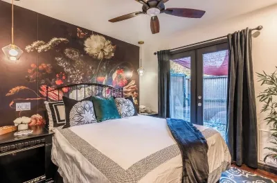 Sun Ray Ranch Cabin between Joshua Tree and Palm Springs Hotels in der Nähe von Crazy Horse Ranch