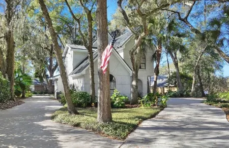 Spacious house just minutes from the beach and downtown