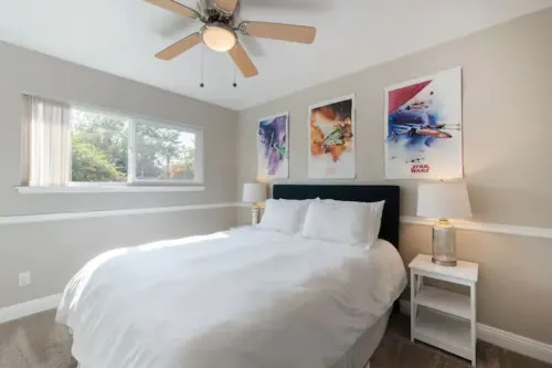 4BD REMODELED HOUSE, FIREPIT, GAMEROOM, CLEAN!