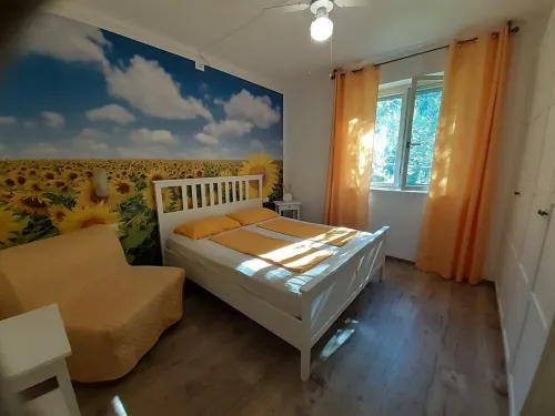 "CASABANA "App.GIRASOLE with private garden -top pool 023045-LOC-00051 Hotels in Malcesine