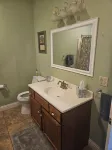 Ledgestone Farms-Cozy Farm Apartment