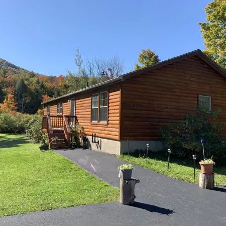 Log Cabin Near Hunter Mountain