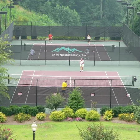 New Luxury Smoky Mountain Country Club Condo, Garage, Washer & Dryer, View!!