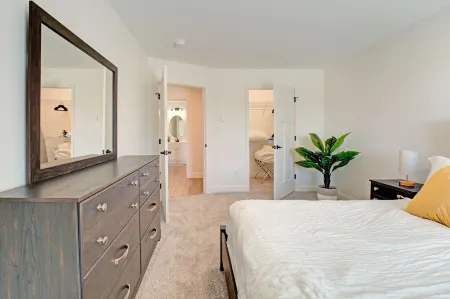 Rustic Charm Meets Modern Luxury: Stylish 2BR, 1BA Apartment