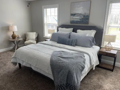 ⭐️ 1 mile from Casinos ⭐️  Spacious and updated townhome Hotels near West M Apartment Homes