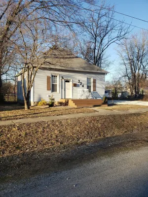 Chateau Monroe - Rustic feel with modern convenience