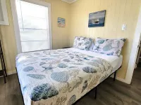 DB 11--Starboard, 2 BR/1 Bath Cottage with Kitchenette, Walk to Beach, Dogs OK!