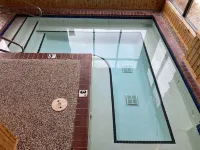 Ski-In/Ski-Out lodge near hiking/golf, restaurants, Lake Superior and sleeps 8.