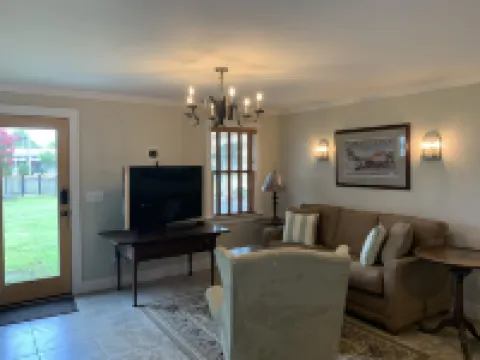 Walk to Everything House Hotels in Saint Michaels