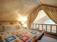 Stay at the Ranch! Bunkhouse is in the heart of Camano Island. Hotels in Camano