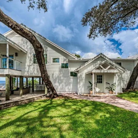 NEW Fully renovated Gulf front home w/private resort style pool, outdoor kitchen