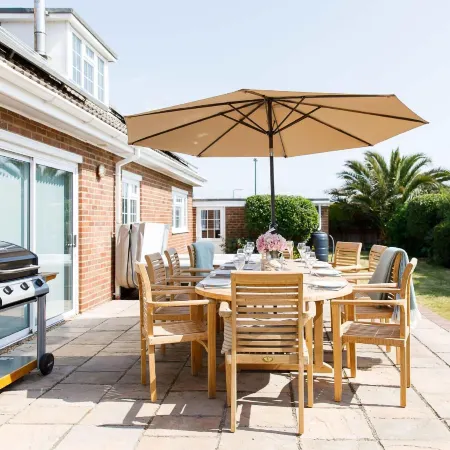 Beach House for 10 with Hot Tub & Garden