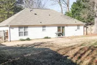 Haven - Uptown/Airport Corridor Hot trends 주변 호텔