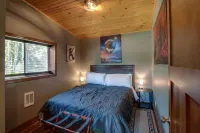 Privat Hot Tub! Sleeps 6 *Traverse City *Sleeping Bear Dunes