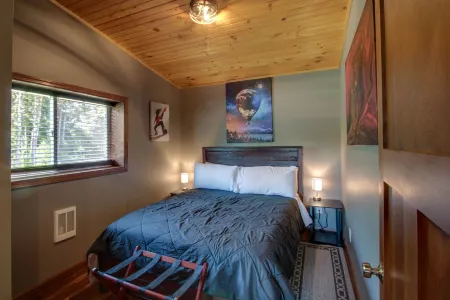 Privat Hot Tub! Sleeps 6 *Traverse City *Sleeping Bear Dunes