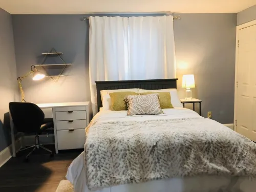 Newly Renovated, Classy, and Elegant!