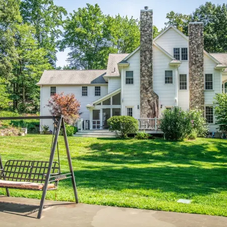 Large Luxury Family Home Near Five Colleges. The TOP short term rental in area!