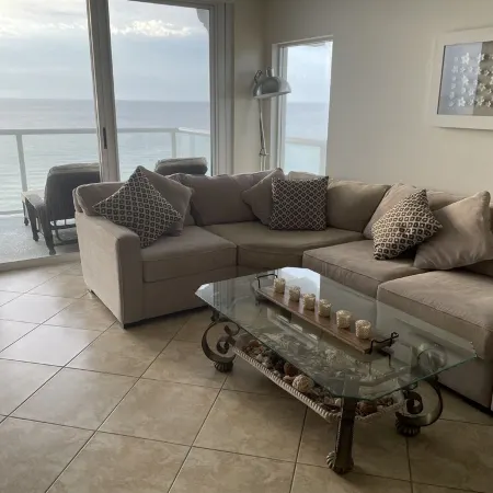 Penthouse Condo, with stunning ocean views