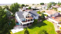 The Bird's Nest on Route 66  Great location right off the I-40 Hotels near Navajo County Historical Society