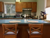 Cute Cottage Close To Town and Bike Trails - Kitchen