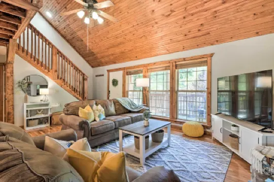 Branson Cabin ~ 3mi from Silver Dollar City