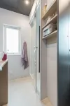 High-quality mobile home on the lake (WA 106)