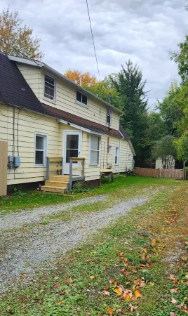 Triple Creeks-Lake Erie, Elk, Conneaut, Walnut creeks! Fish, Hike, Hunt - Enjoy! Отели рядом с достопримечательностью «Uncle John's Elk Creek Campground»