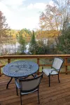 The Lake's End - Beautiful Lakefront Log Home in the White Mountains