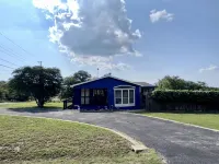 Moody’s Fish Camp Short Term Rental Hotels in Granite Shoals