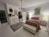 Historic Bland-Overall home on 508 private acres. Blue Oval/Etown Sports Complex