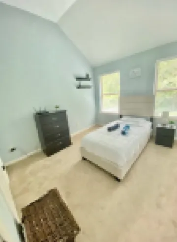 Spacious Newnan Retreat - Minutes from Hospital & Celebrations!