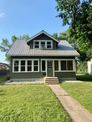 The Boho Bungalow! Downtown Alexandria Hotels near I Candi