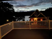 Keuka East: Spacious & Comfy Hotels in Barrington