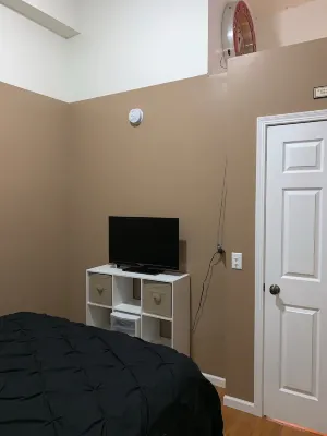 Suite in the heart of the center of spring green