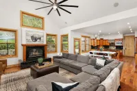 Warm Chalet in the beautiful Rocky Mountains