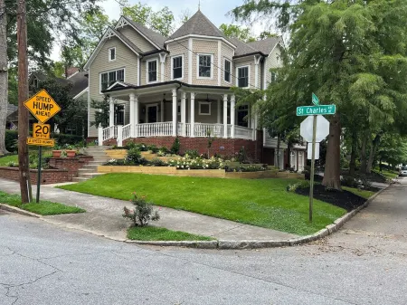 Large Midtown basement apt + walk 2 Beltline/PCM/Piedmont Park